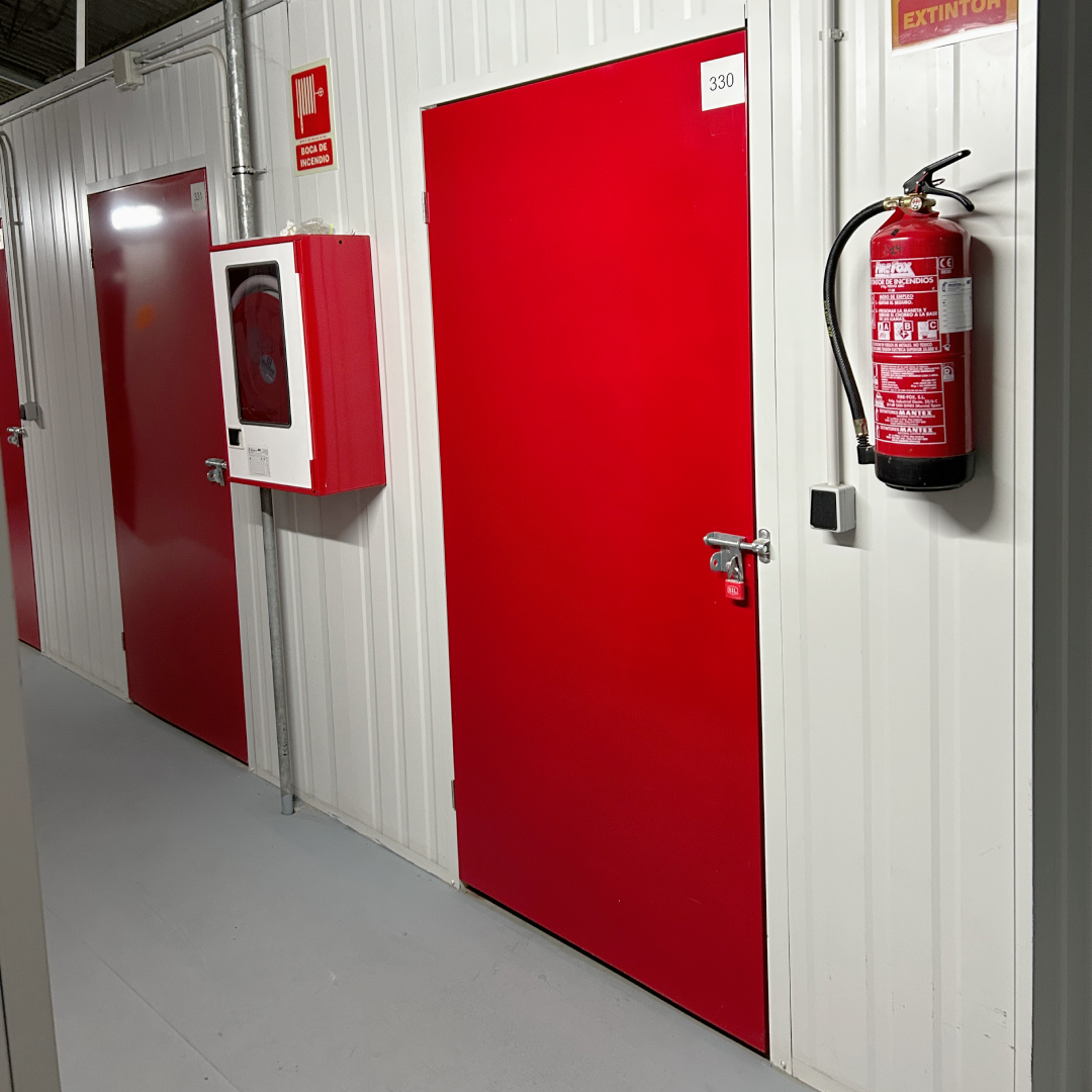 Trasteros personales Aguardar